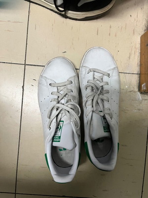 Adidas Stan Smith athletic shoes used, size 37, white