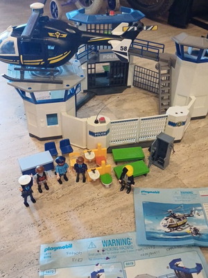Playmobil αρχηγείο αστυνομίας και ελικόπτερο ομάδας ειδικών αποστολών μεταχειρισμένο σετ