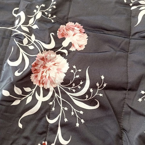 Quilt new 1.56x2.20 with polyester filling