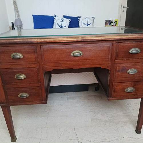 Office desk