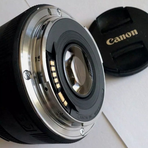 Canon EF 50mm f1.8 STM lens like new
