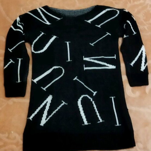 Long sweater like new, size S/M, black and white