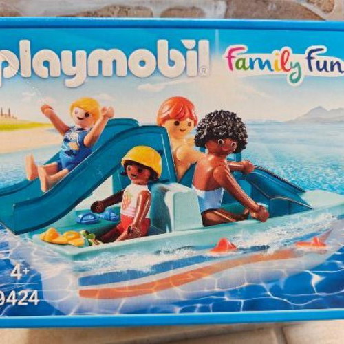 Playmobil 9424 Sea Pedal Boat with Slide new