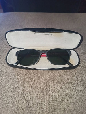 Παιδικά γυαλιά ηλίου μεταχειρισμένα με polarized φακούς
