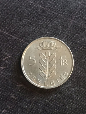 Belgium 5 Francs Coin 1975 like new