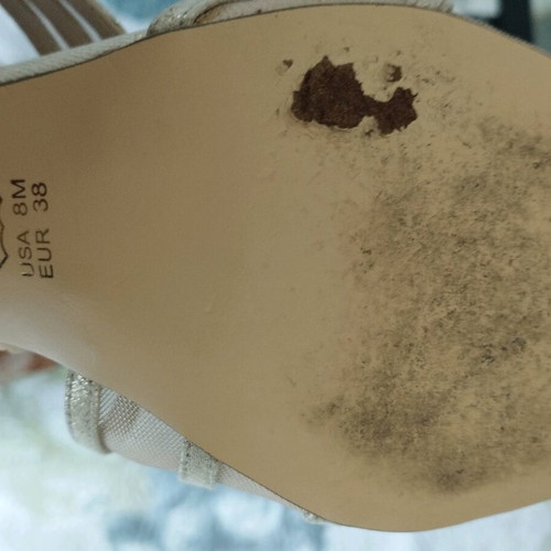Nina Shoes sandals No 38 like new, gold color