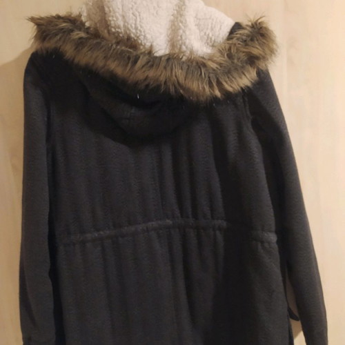 Billabong jacket used gray with fur hood