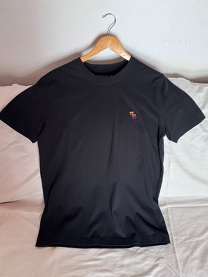 Αντρικό μαύρο basic t-shirt Abercrombie & Fitch σαν καινούργιο