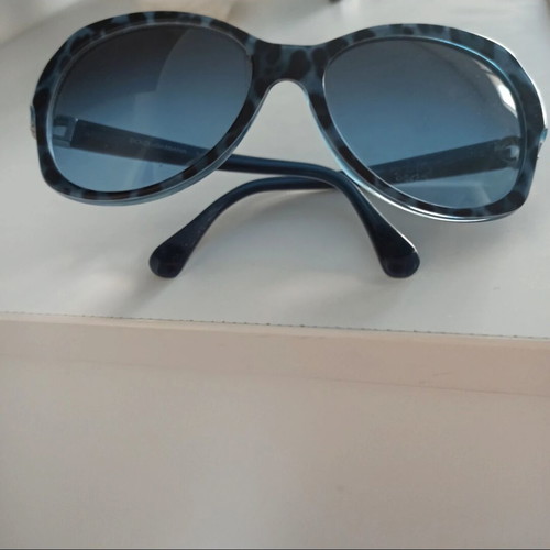 Dolce & Gabbana sunglasses like new, blue