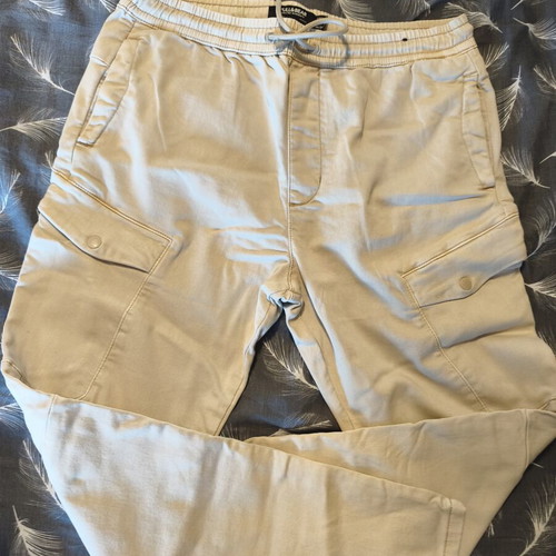 Pull & Bear men's pants size 34 new, beige, elastic fabric