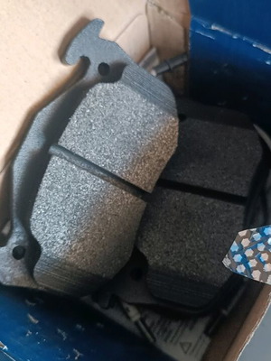 Renault 0986466346 brake pad set new