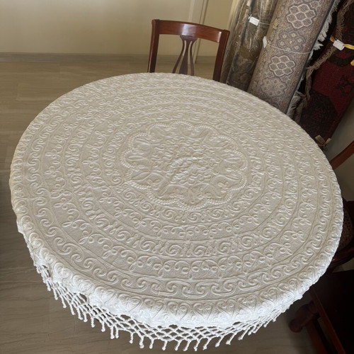 Tablecloths and chair covers used, set of 2 each