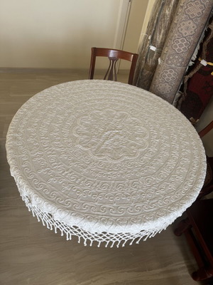 Tablecloths and chair covers used, set of 2 each
