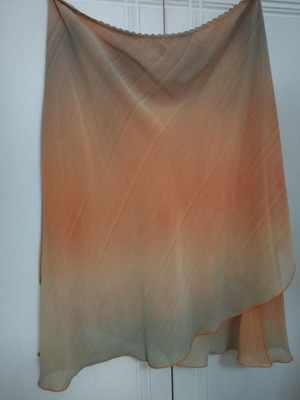 Women's skirt orange shade XL like new