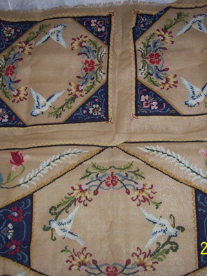 Σεμέν με πετσετάκια καινούργιο με δαντέλα