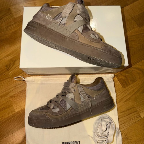 Represent Bully Chunky Sneakers like new, size 43, beige and brown