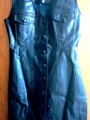 Women's dress made of leatherette like new, black XL