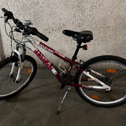 Ideal Strobe 24” women's kids bicycle used with aluminum frame