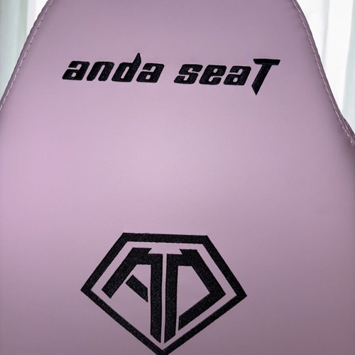 AndaSeat Pink Gaming Chair like new, ergonomic and adjustable