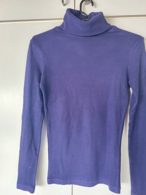 On Line purple turtleneck blouse like new, size S/M