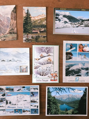 Collectible postcards with snowy landscapes, set of 8, like new