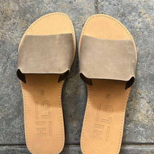 Hilo leather flat sandals new, natural color, wide strap, size 38