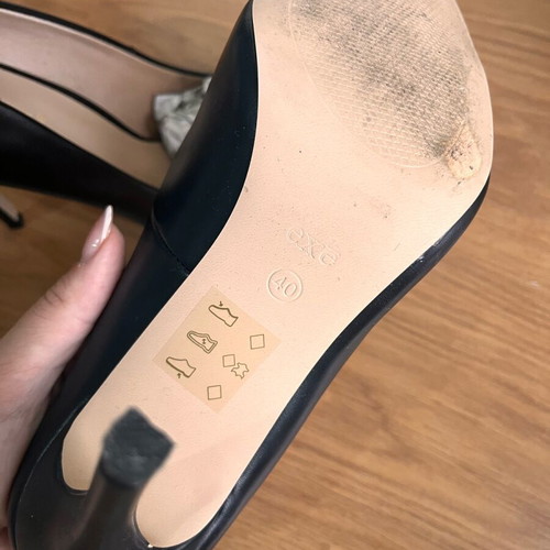 Exe black leather pumps like new, size 40