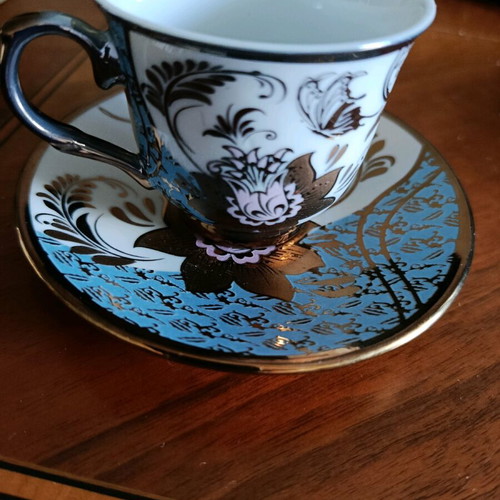 Vintage Chinese porcelain cups set like new, 6 cups and 6 saucers