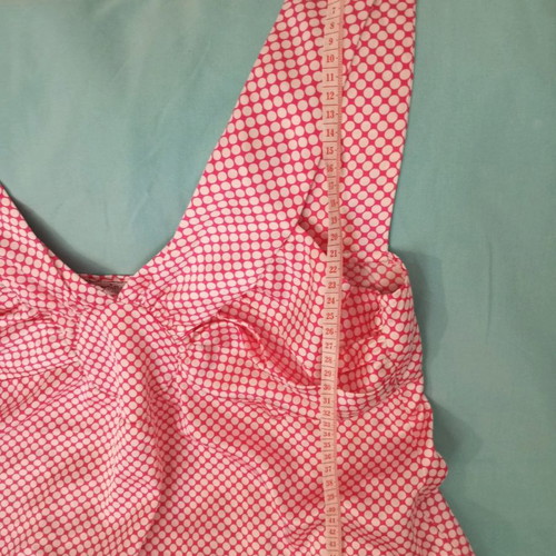 Anonima satin tank top used, size Large
