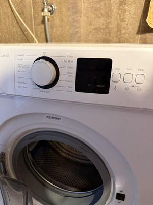 Crown washing machine 5kg 800 rpm like new