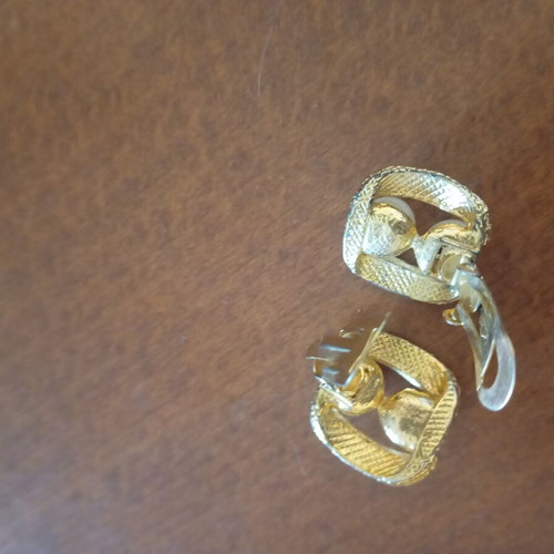 Earrings with double pearl and clip, like new, large