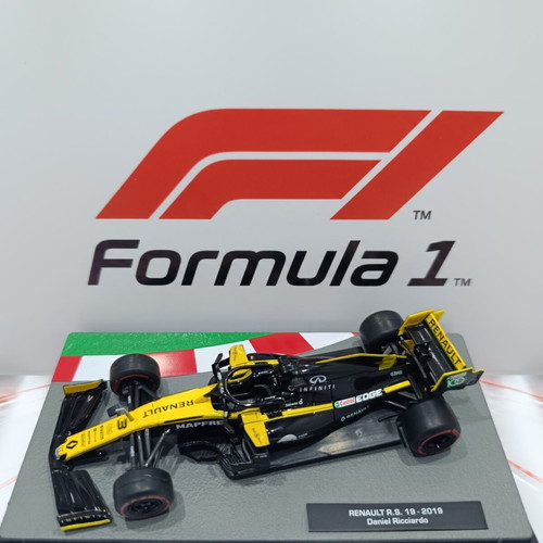 Renault R.S.19 2019 Formula 1 model Daniel Ricciardo #3 like new