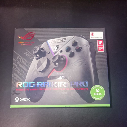 Asus Raikiri Pro Controller like new with LCD screen