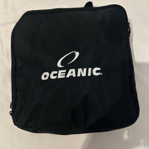 Oceanic Diving Regulator new with case