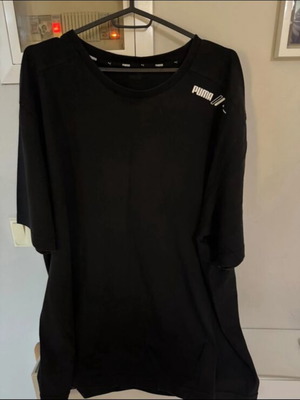 Puma short sleeve t-shirt like new, black, XXL