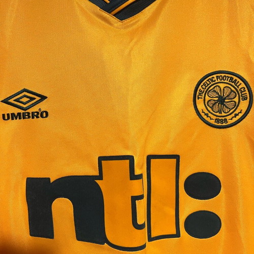 Celtic 2005 Craig Bellamy jersey like new, authentic, size x-large