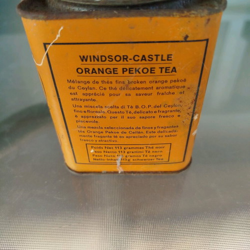 Vintage Windsor Castle coffee bean tin used, full
