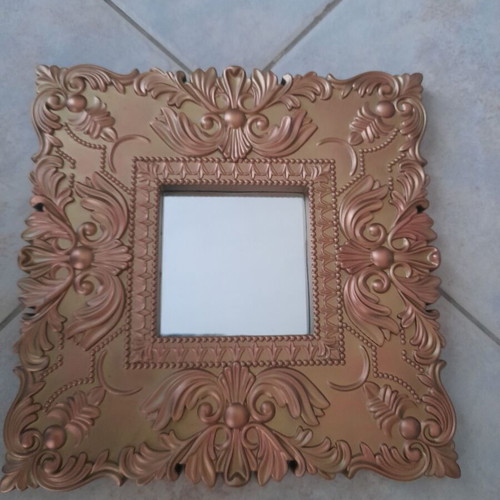 Decorative mirrors set of 3, like new, gold-bronze color