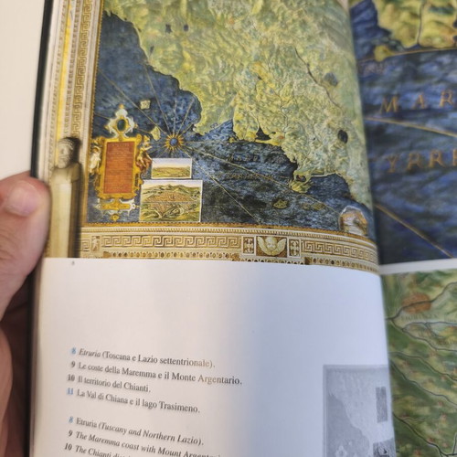 The Gallery of Maps in the Vatican book like new, bilingual English and Italian