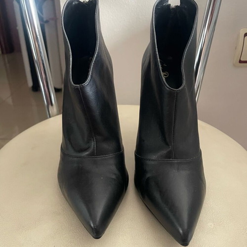 Geo Ramo ankle boots like new, black, size 39