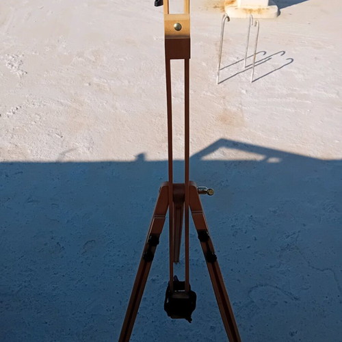 Wooden adjustable painting easel like new