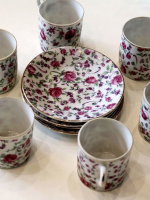 Japanese porcelain cup set used, collectible from 1950