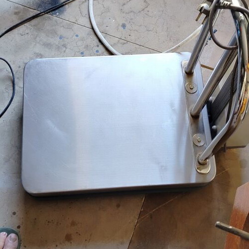 Electronic scale up to 150 kg