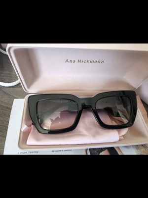 Ana Hickmann women's sunglasses new, black with reversible frame