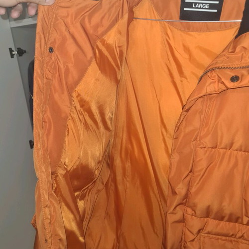Dickies puffer jacket like new, size Large, orange