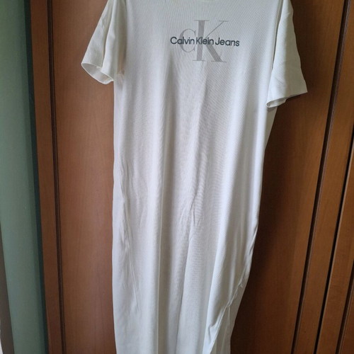 Calvin Klein women's dress white like new, size large