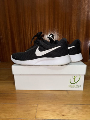 Nike αθλητικά παπούτσια καινούργια, μέγεθος 37