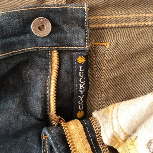 Lucky Brand boot cut low rise jeans, like new, size S