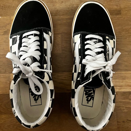 Vans Old Skool women's flatforms sneakers like new, black and white