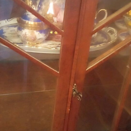 Wooden English Etazera with Fantastic Showcase like new